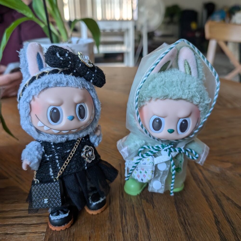 Mini Keroppi Raincoat & Rain Boots - Labubu Doll Clothes | Tiny Fashion - Picture 6 of 14